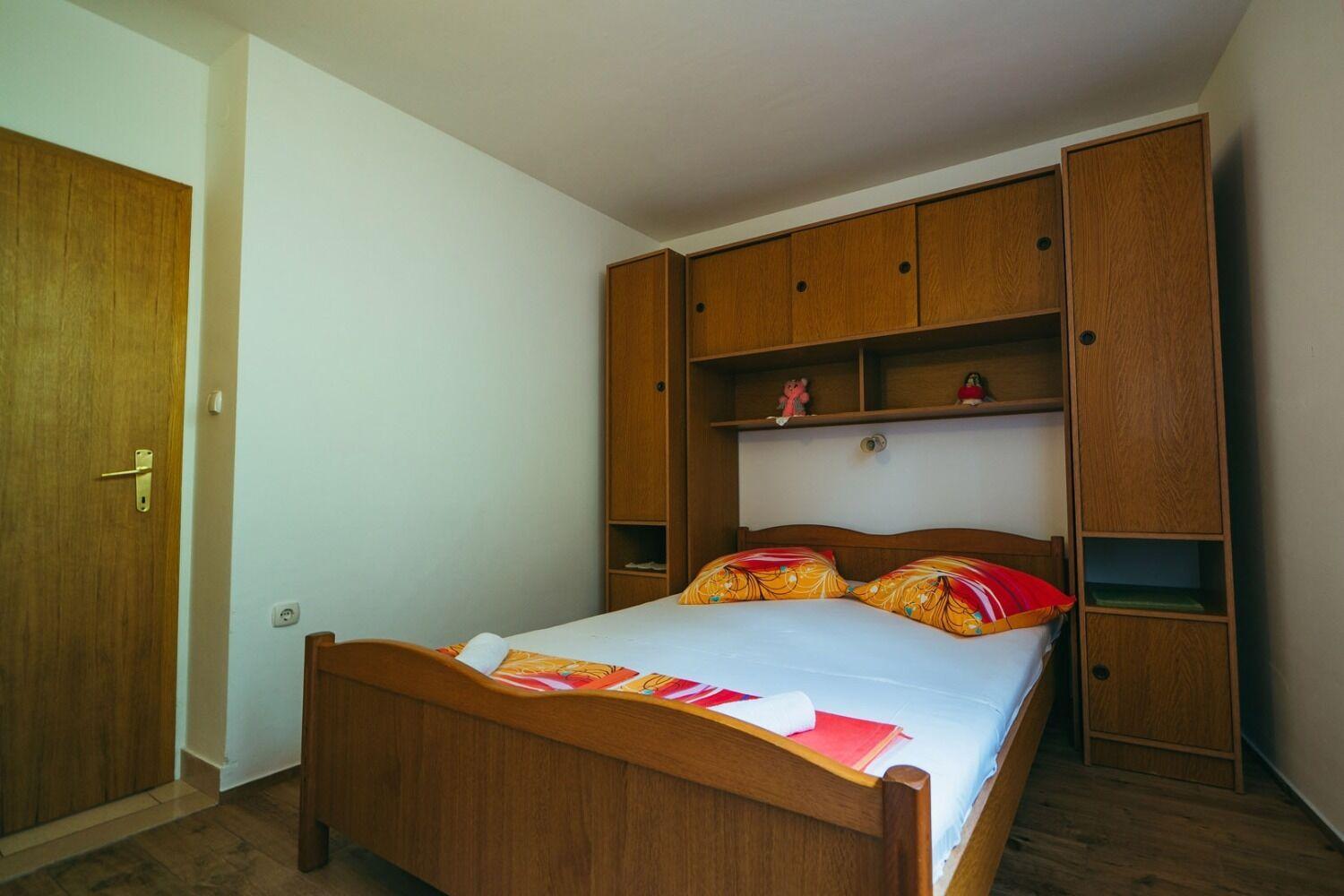 Apartments Lovre - Close To The Sea Brela Exterior foto