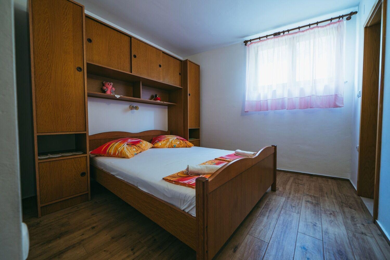 Apartments Lovre - Close To The Sea Brela Exterior foto