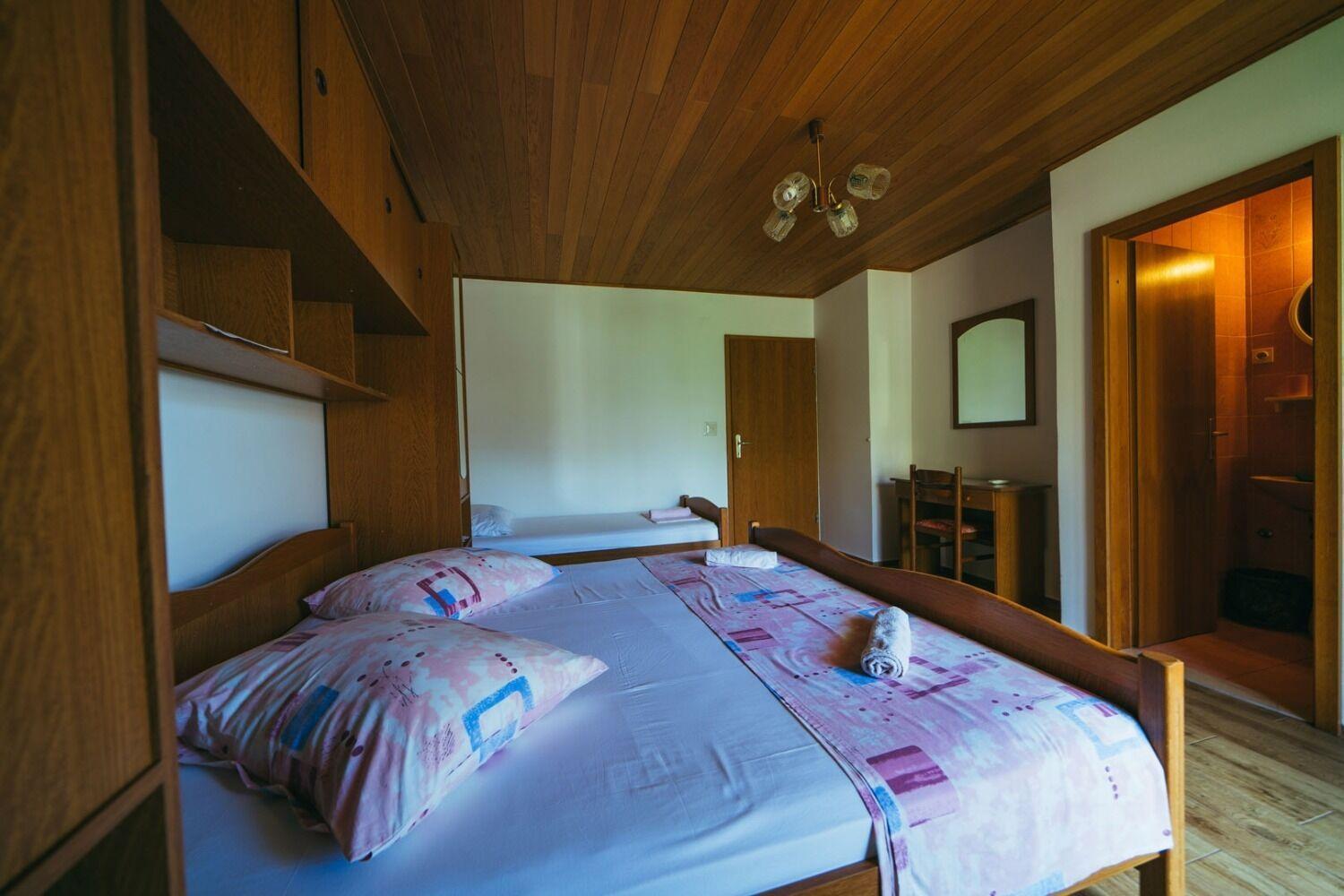 Apartments Lovre - Close To The Sea Brela Exterior foto