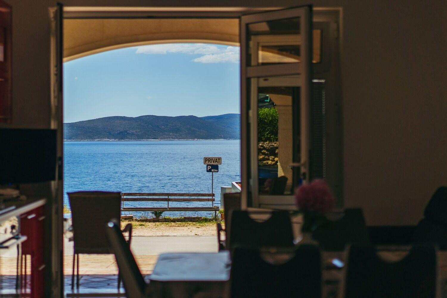 Apartments Lovre - Close To The Sea Brela Exterior foto