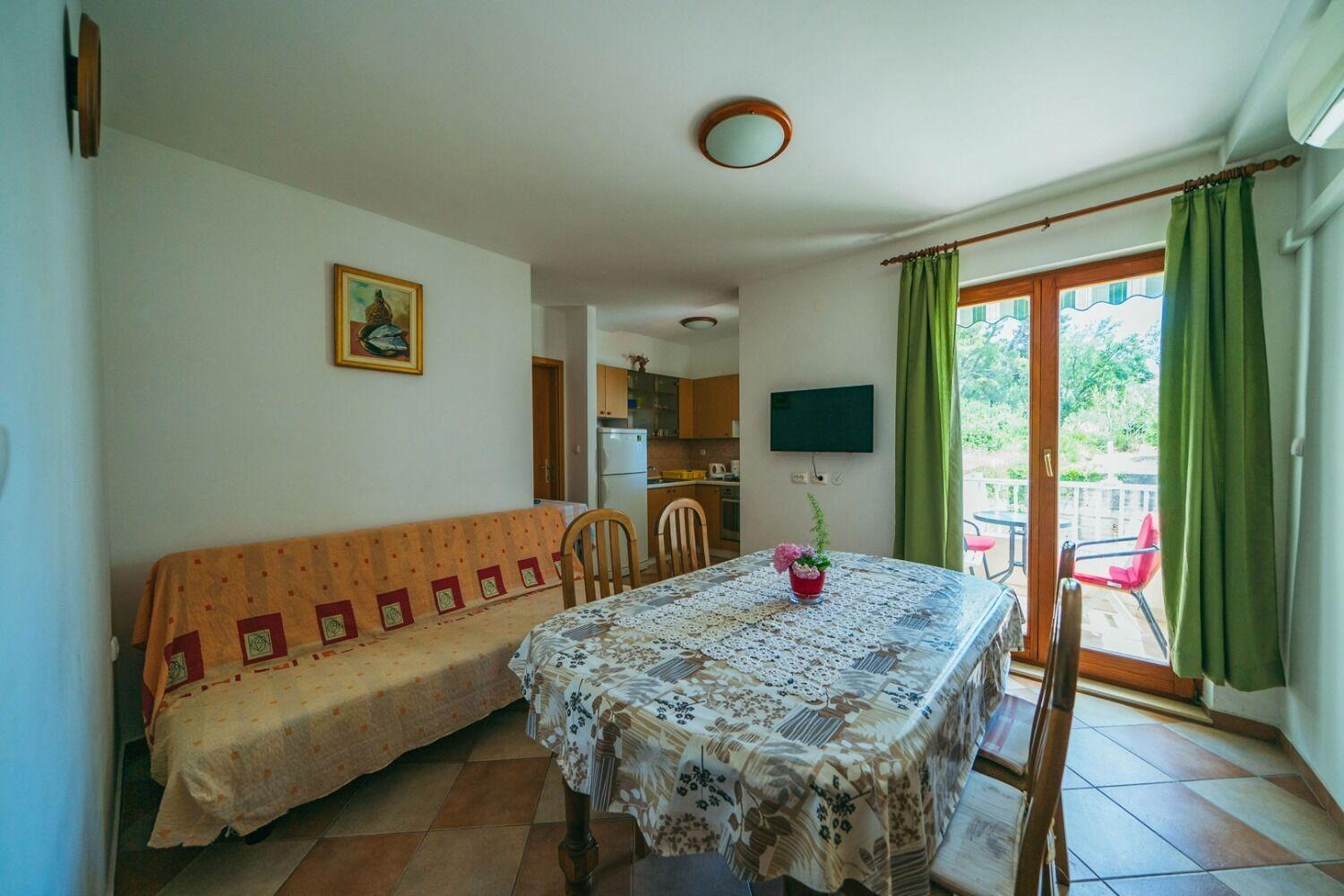 Apartments Lovre - Close To The Sea Brela Exterior foto